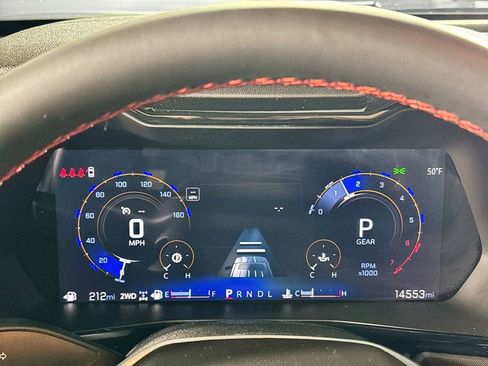 Used 2024 Chevrolet Colorado Z71 w/ Z71 Convenience Package 2 image 14