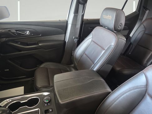 Used 2023 Chevrolet Traverse High Country AWD/4WD image 22