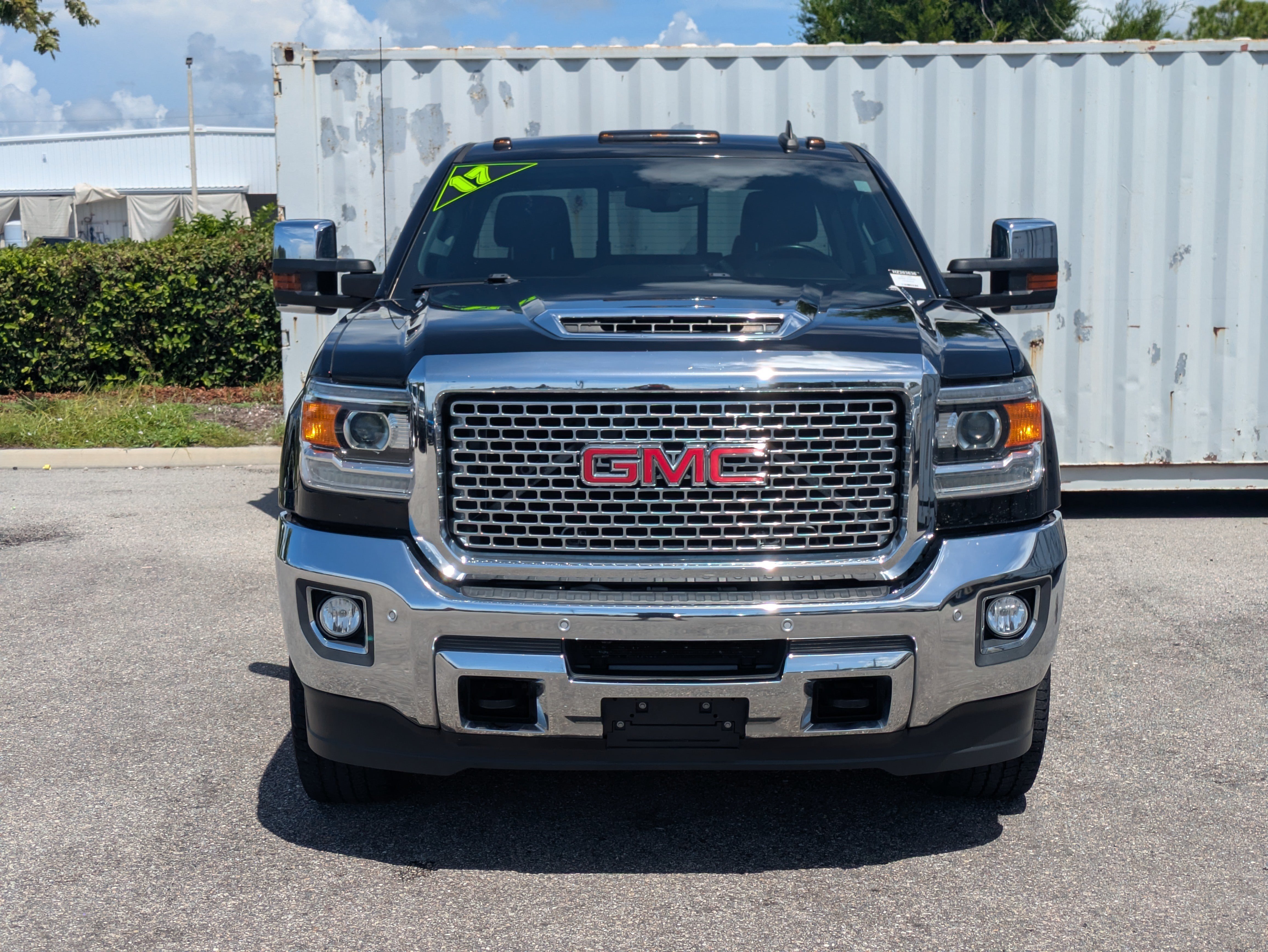 Used 2017 GMC Sierra 2500 SLT w/ Suspension Package, Off-Road AWD/4WD image 9