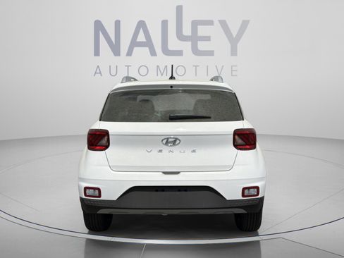 New 2026 Hyundai Venue SEL FWD image 4