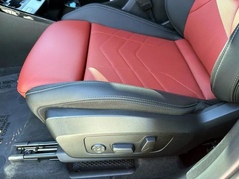 Used 2025 BMW X1 xDrive28i image 20