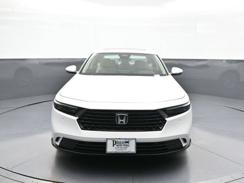 Certified 2024 Honda Accord EX-L image 2