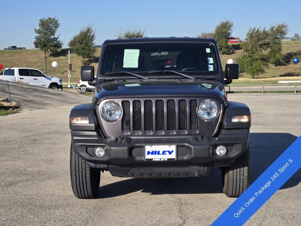 Used 2018 Jeep Wrangler Unlimited Sport S AWD/4WD image 2