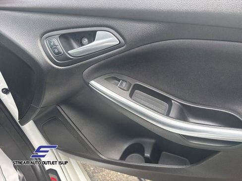 Used 2015 Ford Focus ST image 10