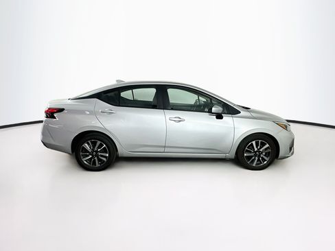 Used 2025 Nissan Versa SV FWD image 10