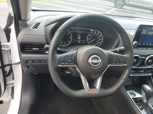 Used 2025 Nissan Sentra SV w/ All-Weather Package FWD image 17