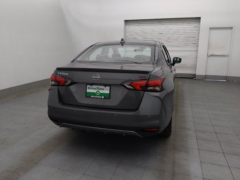 Used 2024 Nissan Versa SR image 7