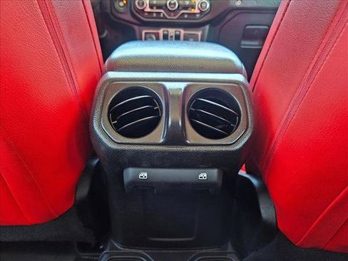 Used 2020 Jeep Wrangler Unlimited Sport S image 25