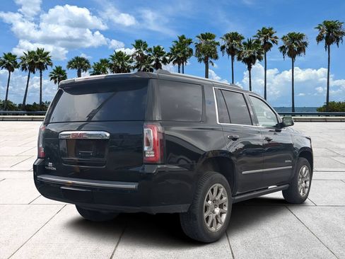Used 2017 GMC Yukon Denali w/ Enhanced Security Package AWD/4WD image 4