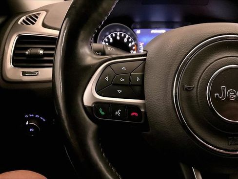 Used 2018 Jeep Compass Latitude w/ Popular Equipment Group AWD/4WD image 18