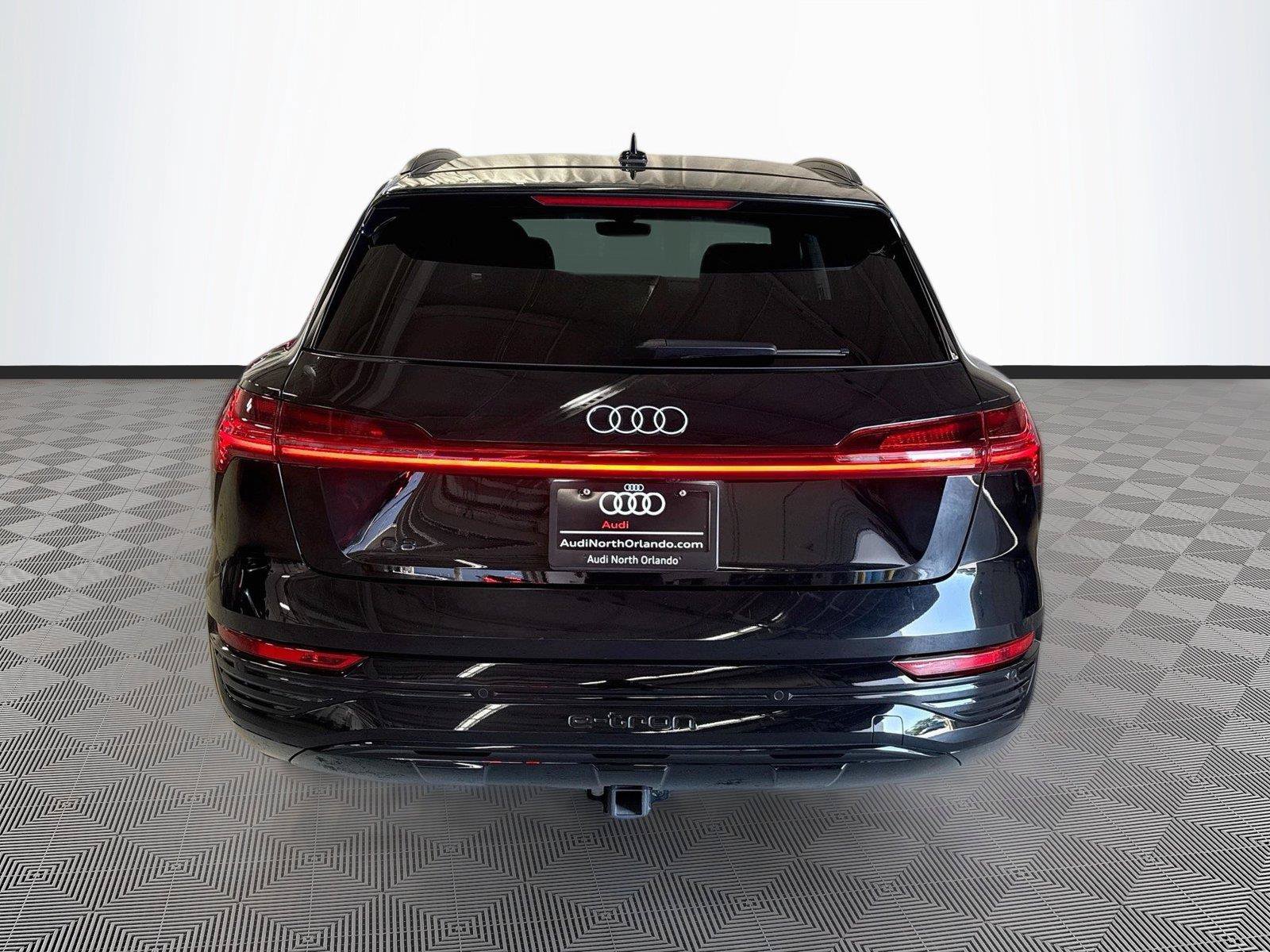 Used 2024 Audi Q8 e-tron Premium Plus AWD/4WD image 6