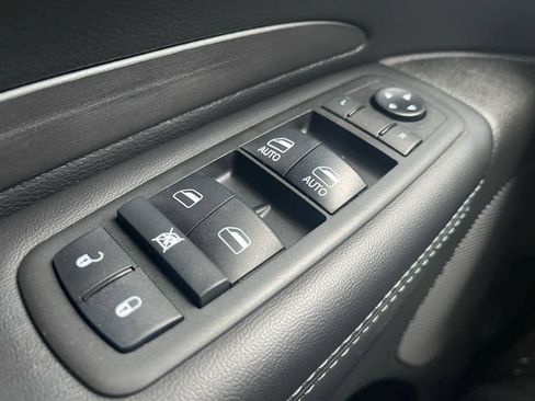 Used 2021 Dodge Durango SXT AWD/4WD image 25
