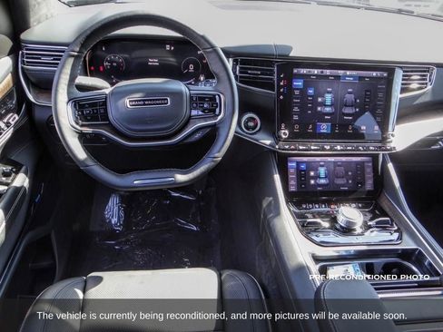 Used 2023 Jeep Grand Wagoneer Series II image 7