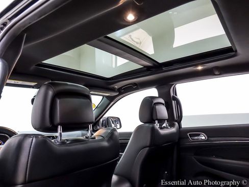 Used 2019 Jeep Grand Cherokee Limited X image 16