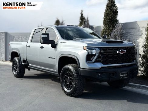 Used 2024 Chevrolet Silverado 2500 ZR2 w/ ZR2 Bison Edition image 13