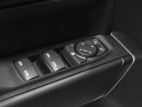 Used 2024 Chevrolet Silverado 1500 Custom image 11