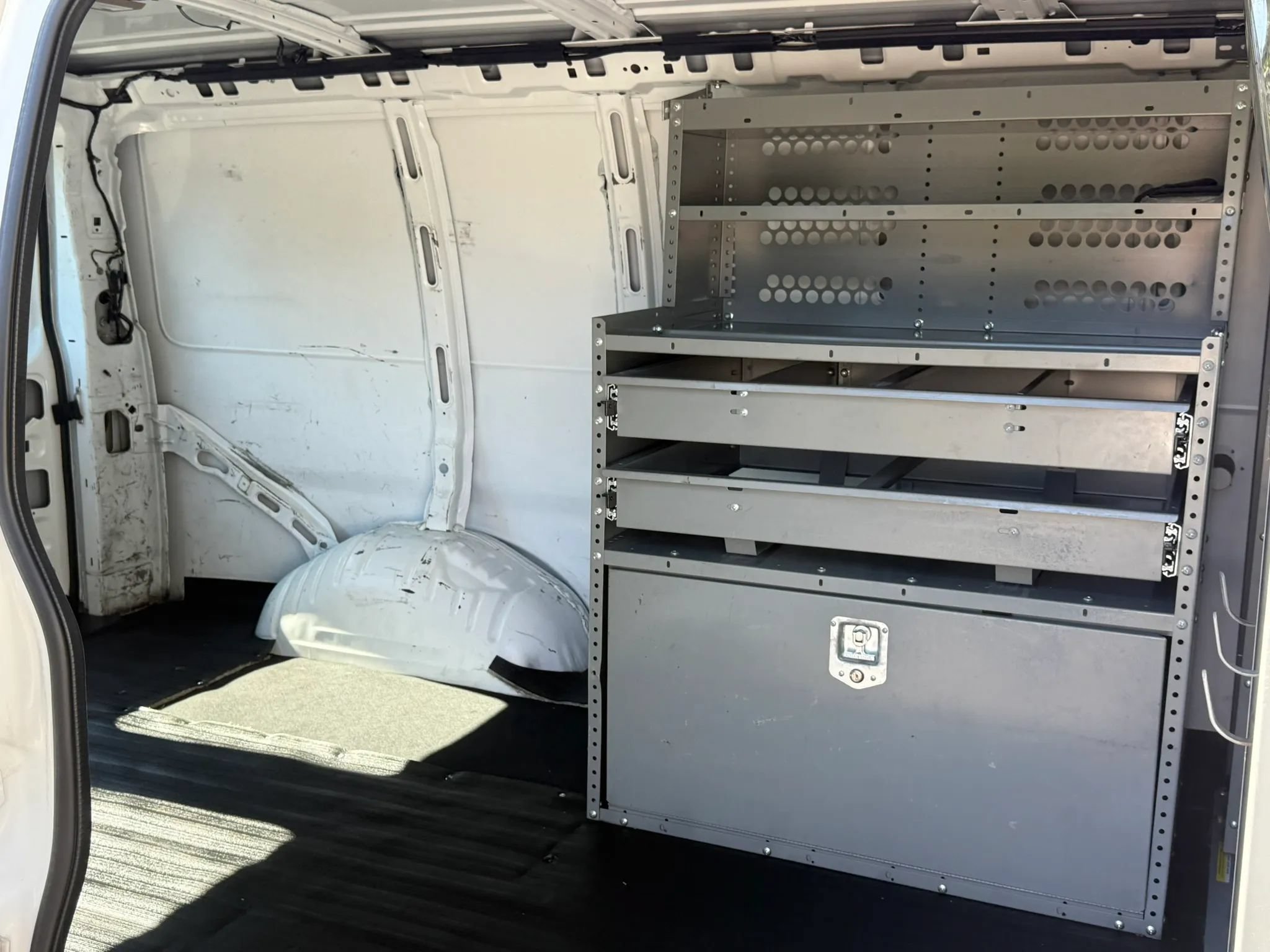 Used 2012 Chevrolet Express 2500 w/ Cold Climate Package RWD image 10