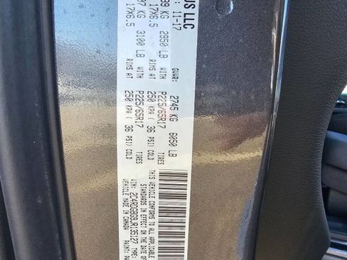 Used 2018 Dodge Grand Caravan SE image 42