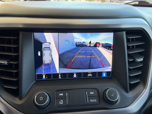 Used 2023 GMC Acadia AT4 w/ Technology Package image 11