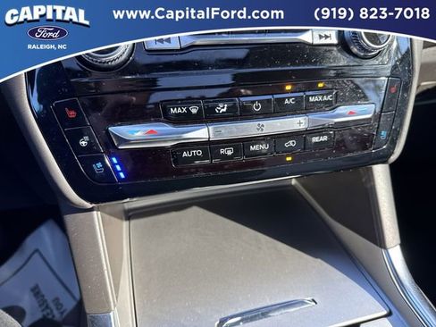 Certified 2023 Ford Explorer Platinum w/ Technology Package image 29