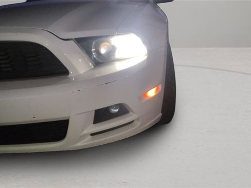 Used 2014 Ford Mustang V6 w/ Equipment Group 102A image 15