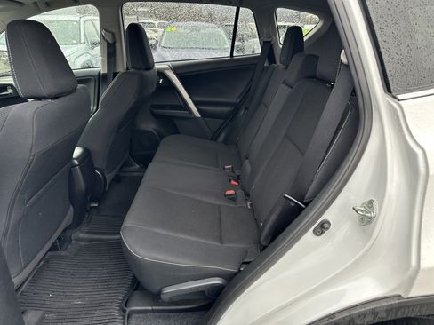 Used 2018 Toyota RAV4 XLE image 13