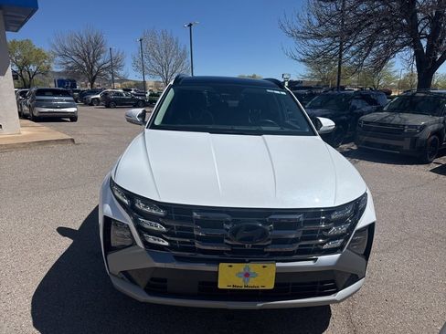 Used 2025 Hyundai Tucson Limited image 2