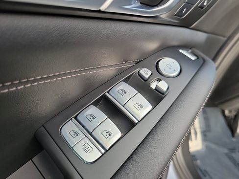 Used 2023 BMW X7 xDrive40i w/ M Sport Package AWD/4WD image 27