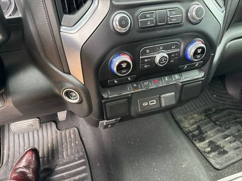 Used 2021 GMC Sierra 1500 Elevation w/ X31 Off-Road Package AWD/4WD image 4