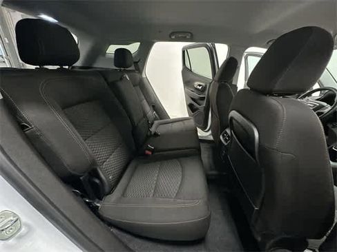 Used 2021 GMC Terrain SLE w/ Driver Convenience Package image 23