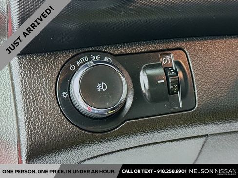 Used 2020 Chevrolet Sonic LT image 10