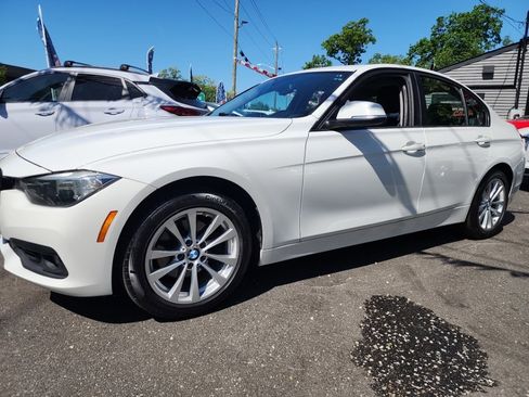 Used 2016 BMW 320i xDrive Sedan AWD/4WD image 12