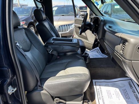 Used 2006 GMC Sierra 1500 SL image 9