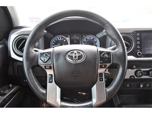 Used 2020 Toyota Tacoma SR5 image 13