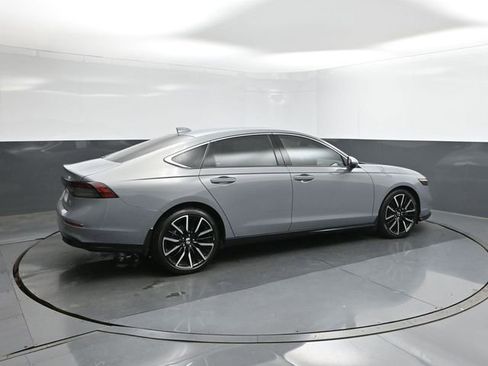 Used 2025 Honda Accord Touring image 15