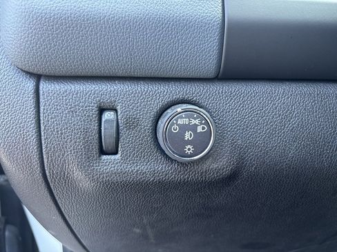 Used 2019 Chevrolet Colorado Z71 w/ LPO, Premium Interior Package image 47