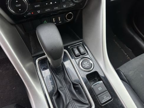 Used 2024 Mitsubishi Eclipse Cross SE AWD/4WD image 29