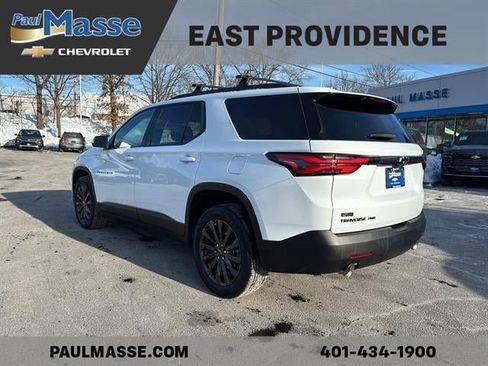 Used 2023 Chevrolet Traverse RS image 5