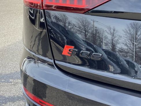 Used 2021 Audi SQ8 Prestige w/ Prestige Package image 34