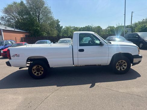 Used 2007 Chevrolet Silverado 1500 W/T AWD/4WD image 4
