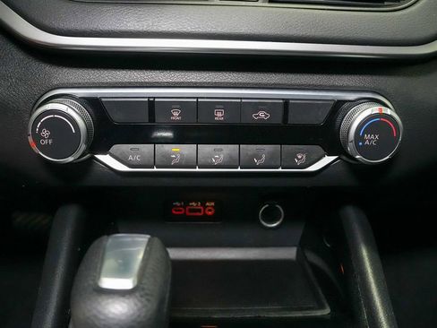 Used 2021 Nissan Altima 2.5 SV FWD image 16