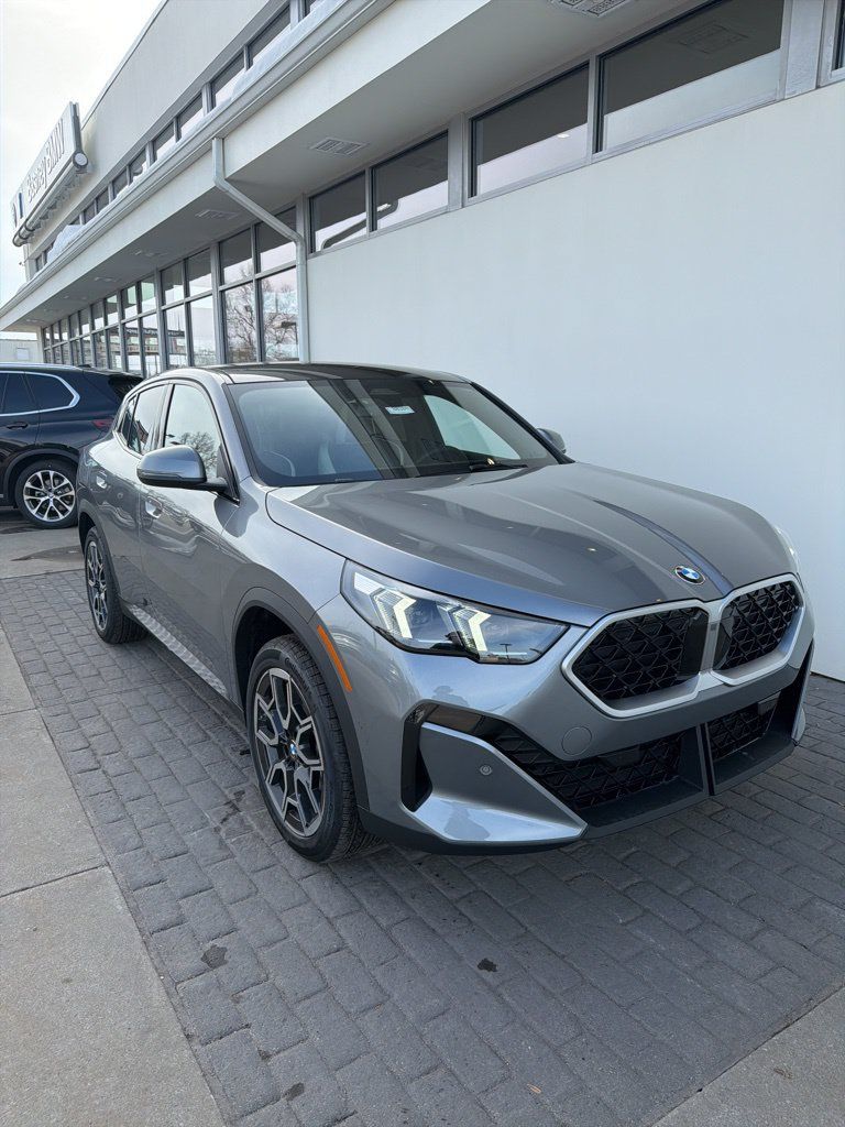 New 2026 BMW X2 xDrive28i w/ Convenience Package AWD/4WD image 1