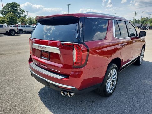 Used 2023 GMC Yukon Denali w/ Denali Reserve Package AWD/4WD image 3