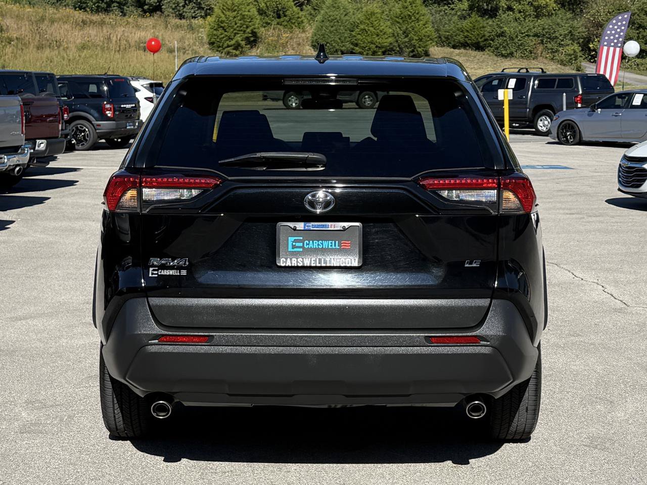 Used 2022 Toyota RAV4 LE FWD image 7