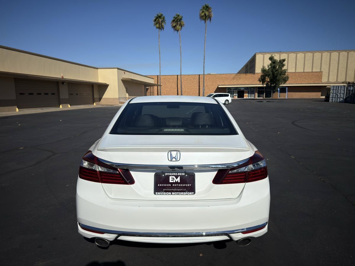 Used 2017 Honda Accord Sport image 6