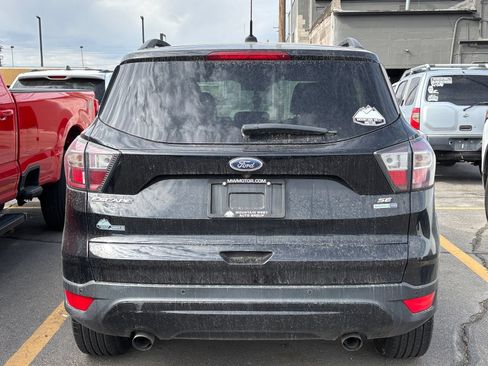 Used 2017 Ford Escape SE w/ Equipment Group 201A AWD/4WD image 4