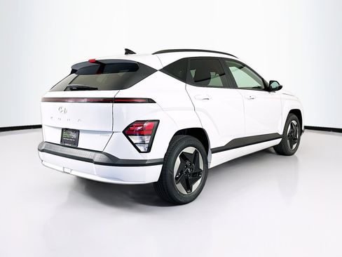 Used 2024 Hyundai Kona SEL FWD image 9