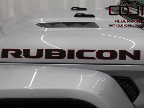 Used 2023 Jeep Gladiator Rubicon w/ Cold Weather Group image 52