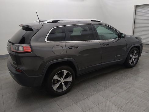 Used 2019 Jeep Cherokee Limited FWD image 10