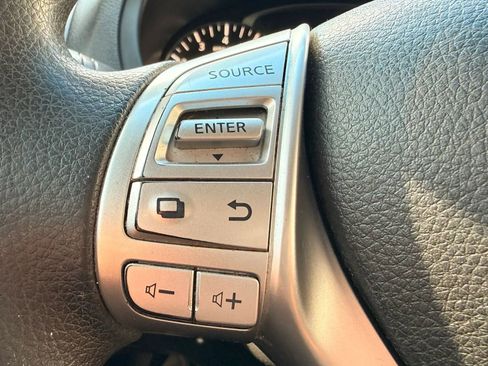Used 2017 Nissan Altima 2.5 S w/ Power Driver Seat Package FWD image 14